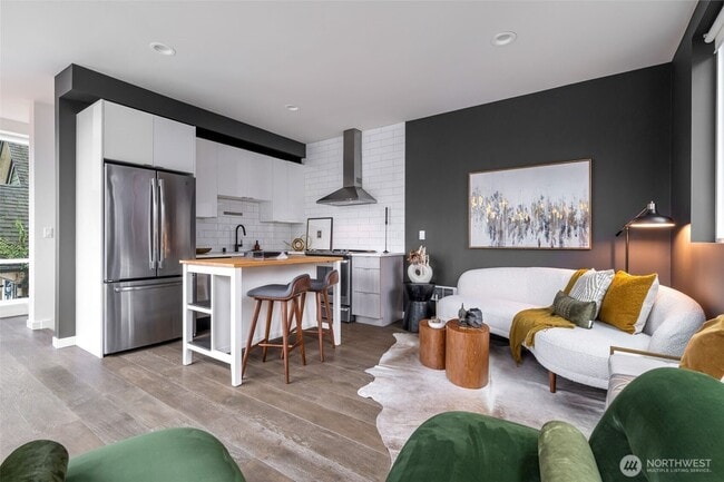 Photo - 2515 E Yesler Wy
