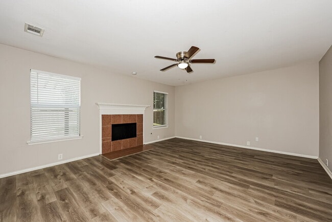 Photo - 1006 Zachary Dr