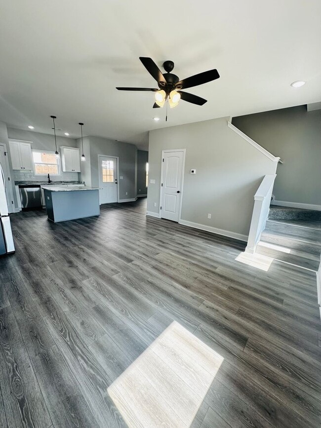 Photo - 226 Beau Claire Cir