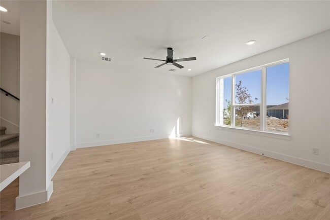 Photo - 9605 Dahlia Blvd