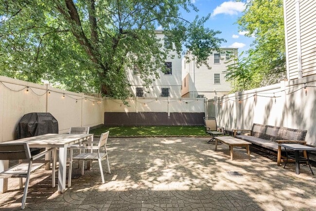 Photo - 65 WEBSTER Ave Unit 1B