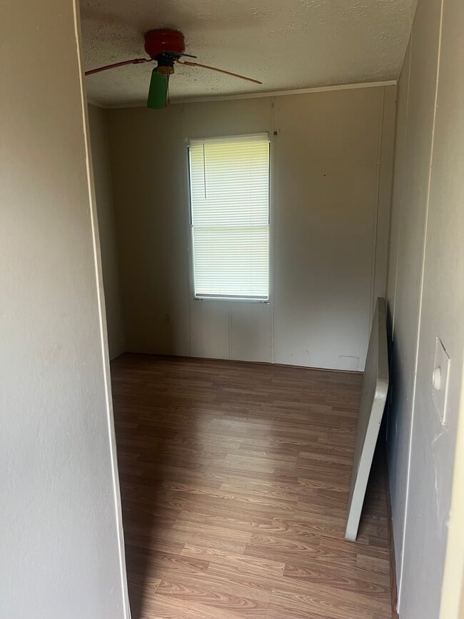 Photo - 235 Button Wood Ln