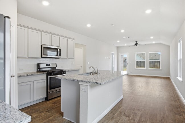 Photo - 103 Hamilton Pool Ln