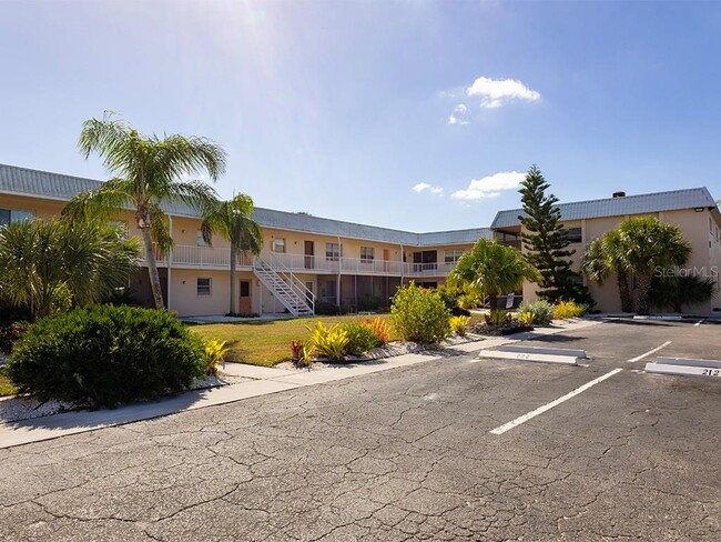 Building Photo - 400 Base Ave E Unit 229