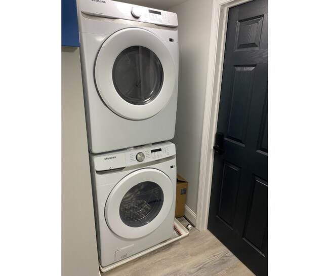 Photo - 146 N East Ave Unit D  Available $850