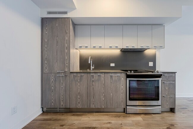 Photo - 30-730 Baseball Pl