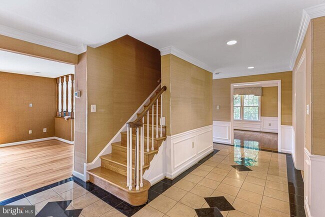 7416 Royal Dominion Dr
