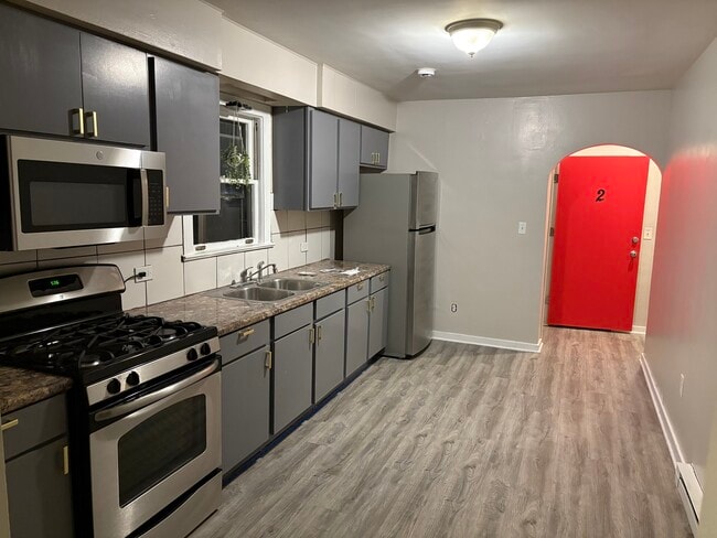 Building Photo - 714 Helmholz Ave Unit 2