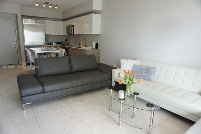 Photo - 1300 Brickell Bay Dr Unit 1904