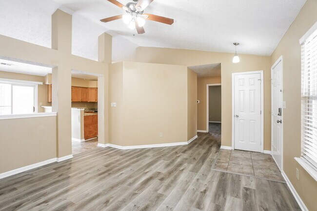 Photo - 8439 Manship Dr