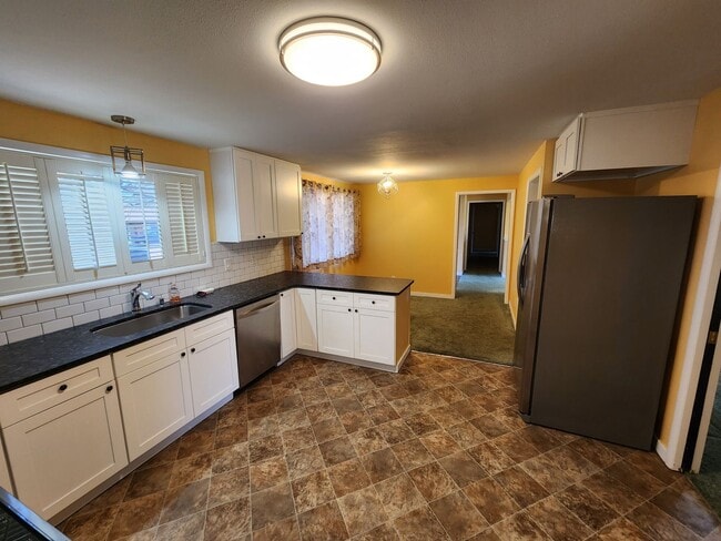 Photo - Large 3 bedroom home!