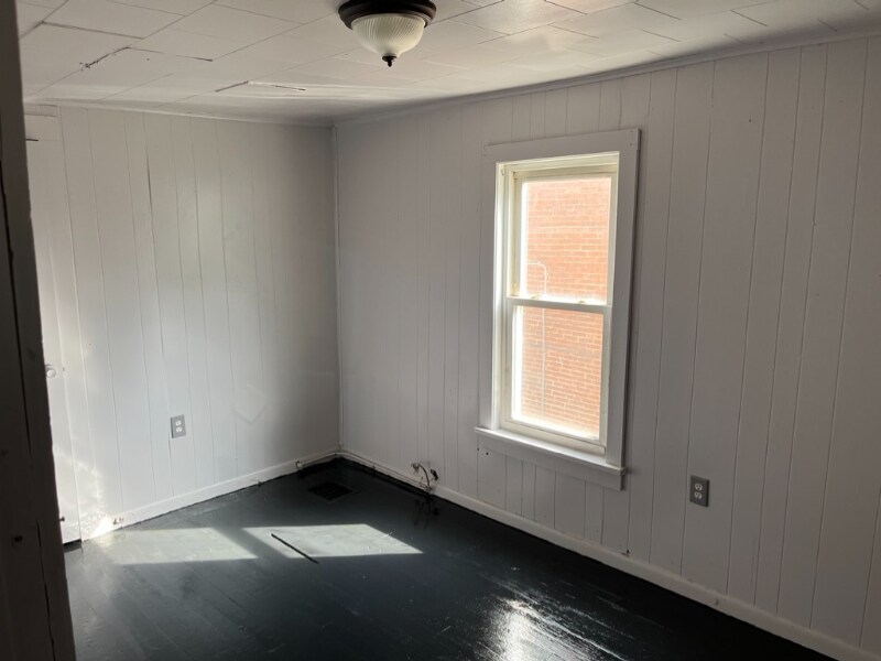 Photo - 125 N 1st St