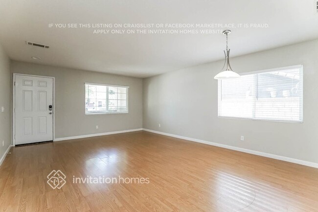 Photo - 1529 Granville Way