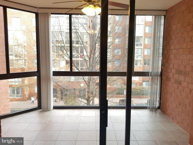 Photo - 1024 N Utah St Unit 423