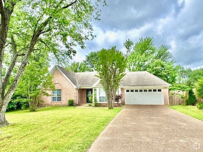 Building Photo - Available Now! Now Leasing a charming 3-be... Rental