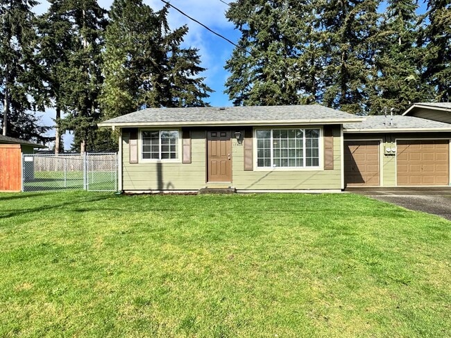 Building Photo - 17402-17404 8TH AVE CT E Unit 17404