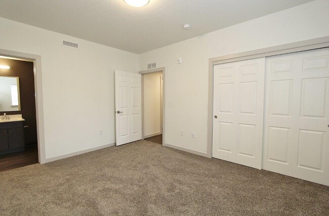 Photo - 1714 N Cole Rd Unit 203