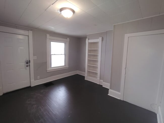 Building Photo - 417 S 12th St Unit A