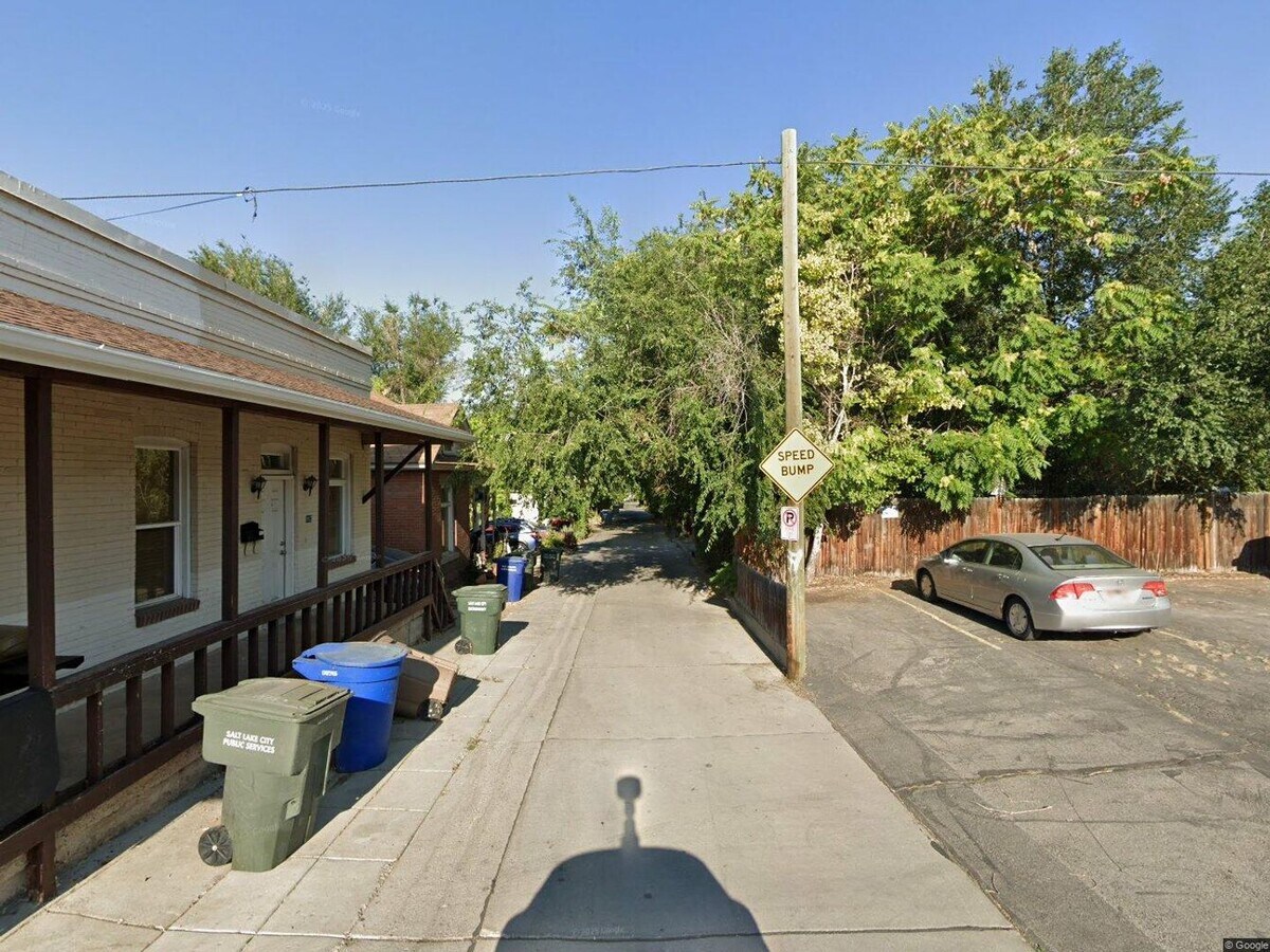 862 East Menlow Avenue - 862 East Menlow Avenue Unit 862 Menlo