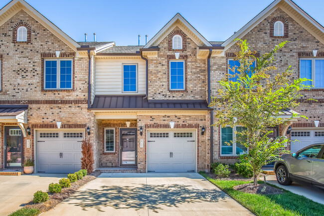 Photo - 4752 Willowstone Dr Townhome