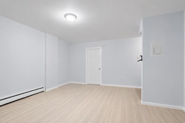 Photo - 406 7th St