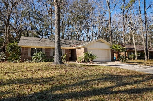 Photo - 11 Brandy Ln