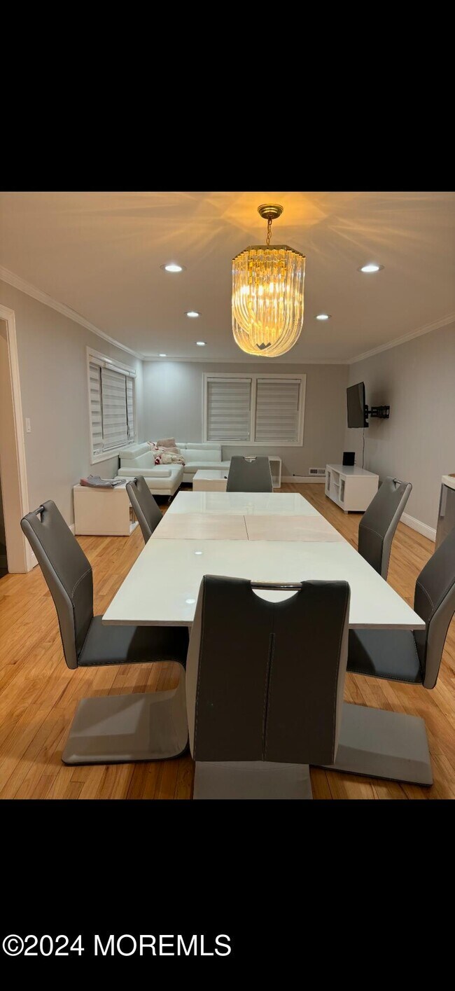 Photo - 20 Dwight Dr