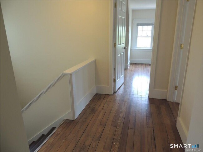 Photo - 382 Winthrop Ave Unidad 3