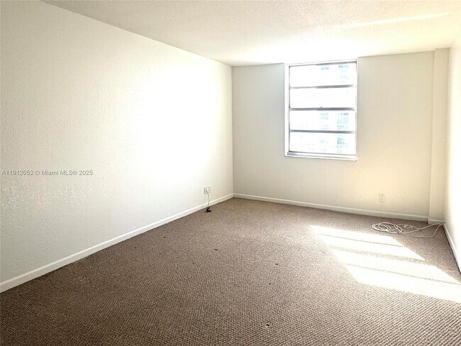 Photo - 430 Golden Isles Dr Unit 701