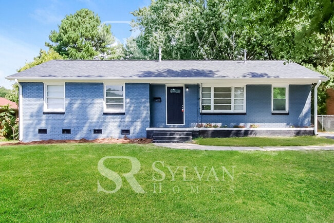 Building Photo - Lease today! No extra charge for contentme...