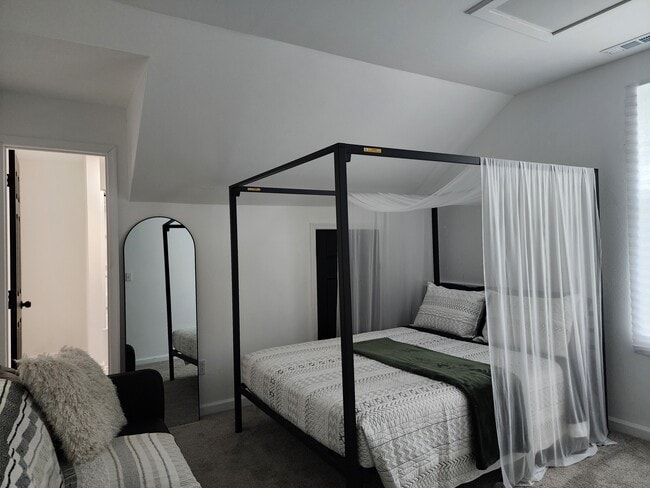 Photo - 94 Hampton Roads Ave