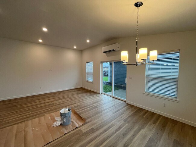 Photo - Newly Constructed Four Bedroom in Madras