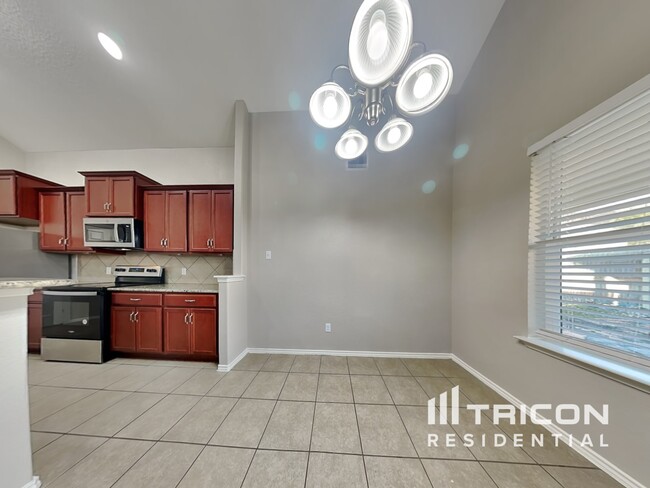 Photo - 347 Foster Ln