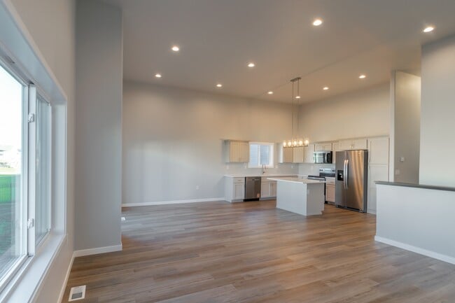 Photo - 3615 33rd St S