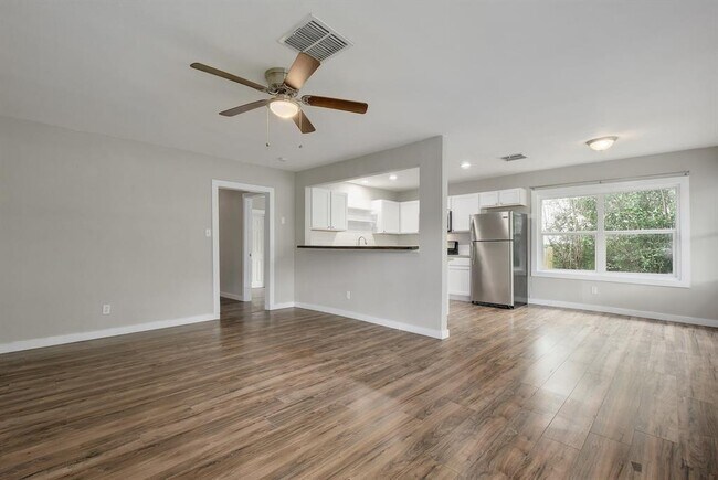 Photo - 6301 Arnold Dr