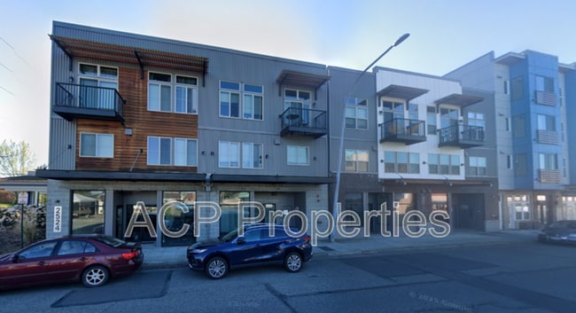 Building Photo - 2524 Meridian St Unit 302