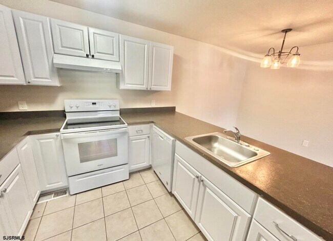 Photo - 326 Heather Croft Unit 326