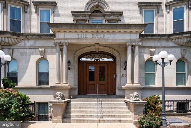 2000 16th St NW Unidad 302