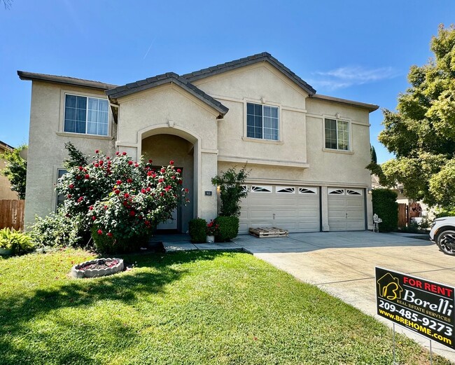 Huge 4 Bedroom + Den, 3 Bath Southside Hom... - Huge 4 Bedroom + Den, 3 Bath Southside Hom... House
