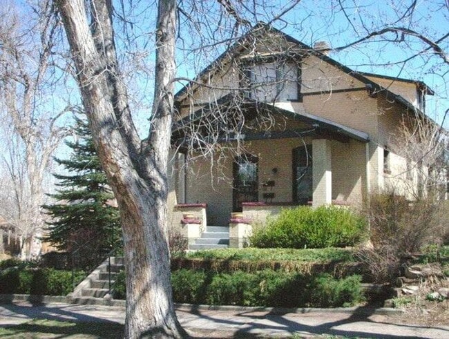 Building Photo - MAGNIFICENTLY GRANDE VINTAGE HIGHLANDS HOM...