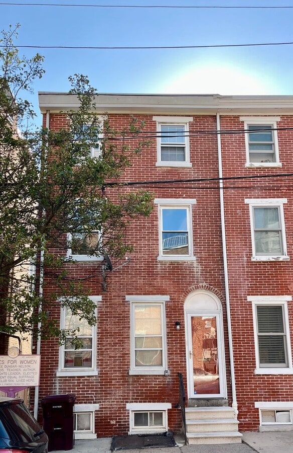 Photo - 1310 N French St Unit Apt C