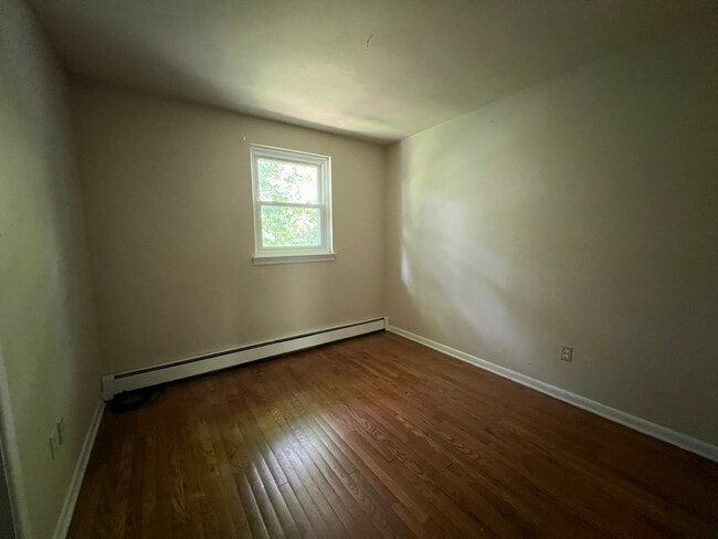 Building Photo - 6287 Lower Mountain Rd Rental