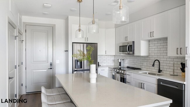 1310 Hillside Ave Unit 437