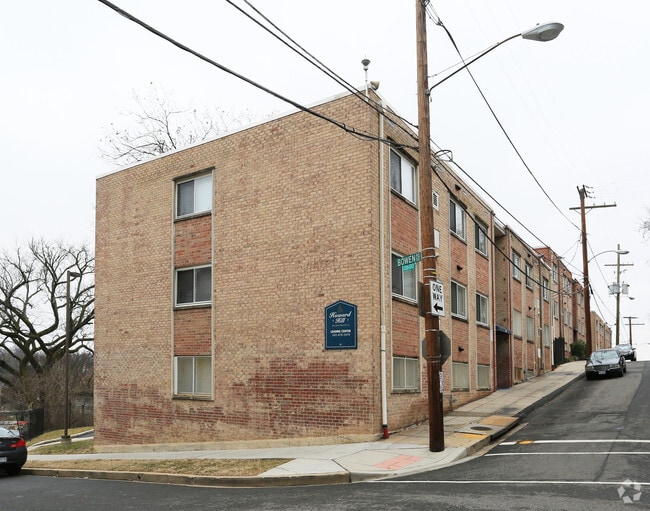 Howard Hill