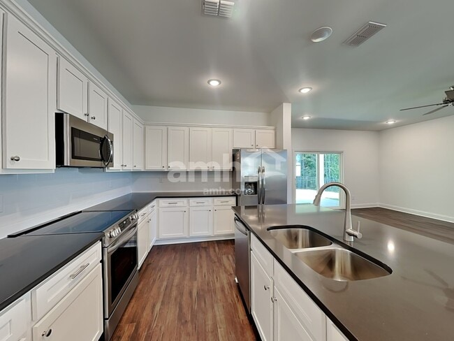 Photo - 131 Spruce Cir