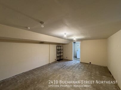 Photo - 2410 Buchanan St NE