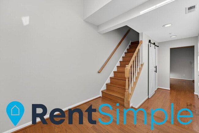 Photo - 297 S Pickett St