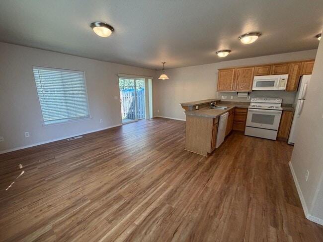 Photo - 3 Bedroom 2.5 Bath Two Story Duplex