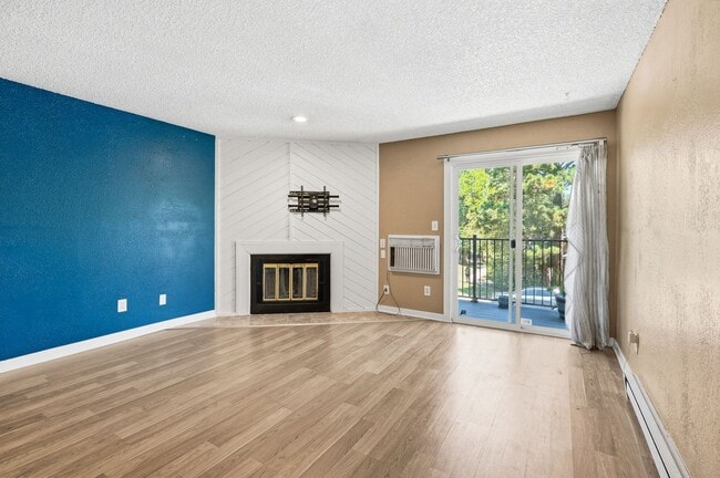 Photo - Move in Ready 2bed 2bath in Cherry Creek Schools