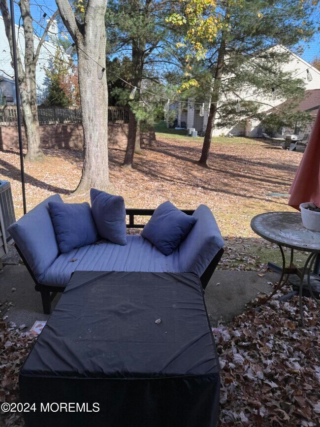 Photo - 41 Lindsay Ct